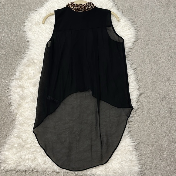 2 High Low Sleeveless Navy & Black Leopard Animal Print Blouses w/Collar - Picture 13 of 16